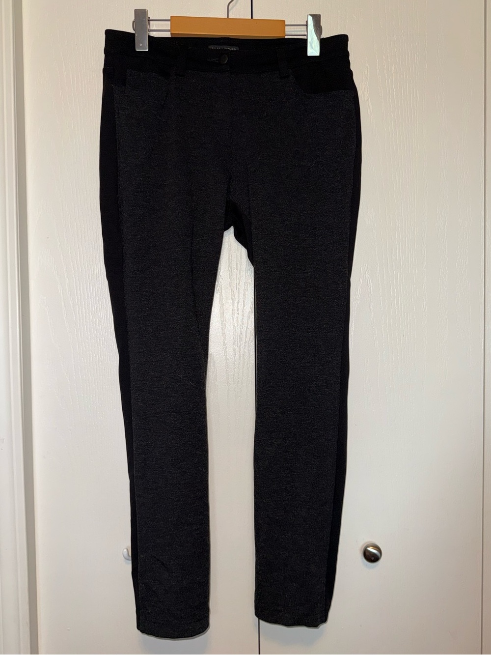 Eileen Fisher Black/Gray Herringbone Knit Skinny Pants